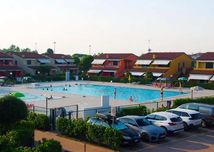 Aqua Marina Aparthotel - Hideaway & Fine Dining